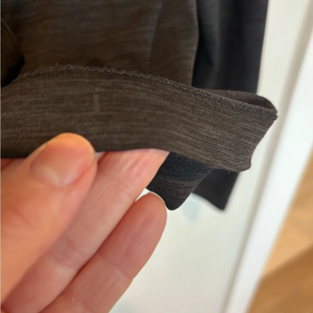 lululemon athletica Charcoal Long Sleeve Tee - Picture 5 of 5